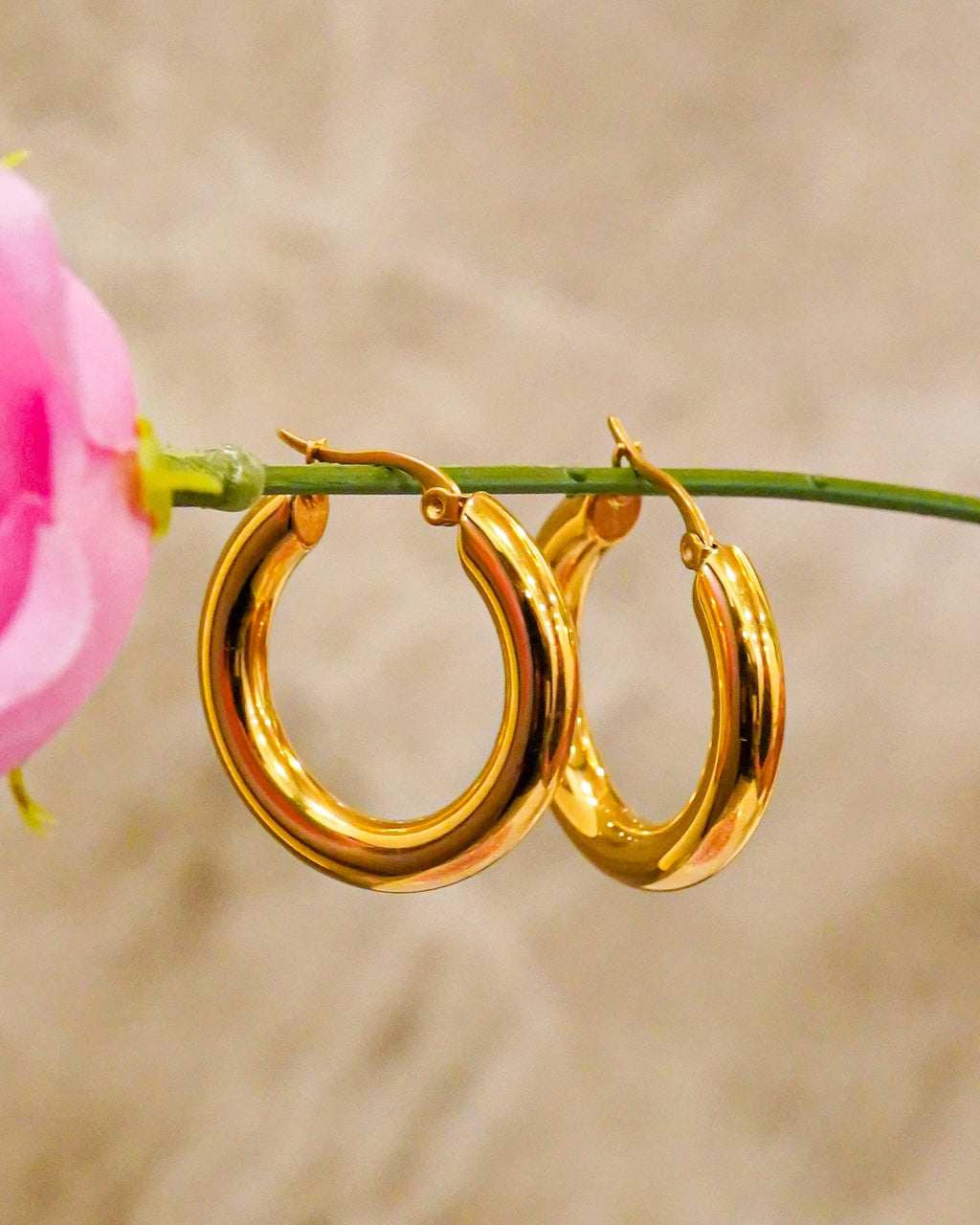 CAMILLE GOLD HOOPS