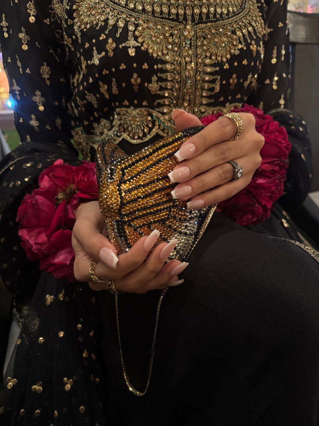 BUTTERFLY CLUTCH
