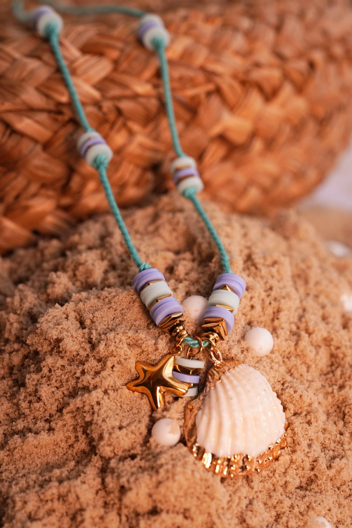 SUNSET SHELL NECKLACE
