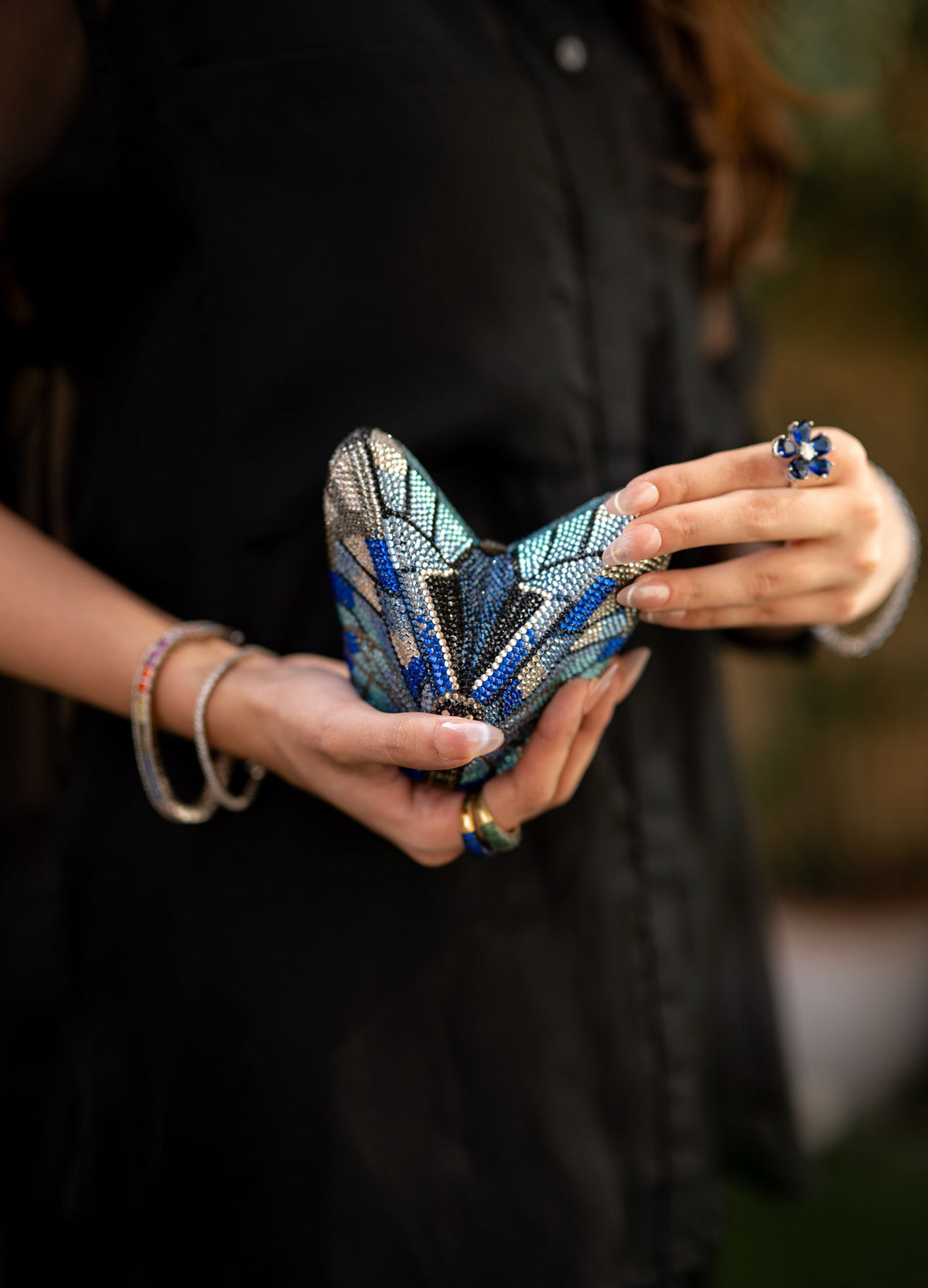 BUTTERFLY CLUTCH