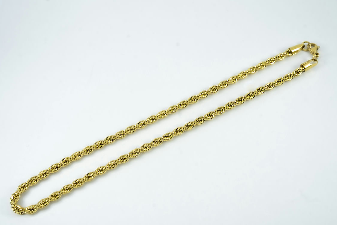 ROPE CHAIN NECKLACE