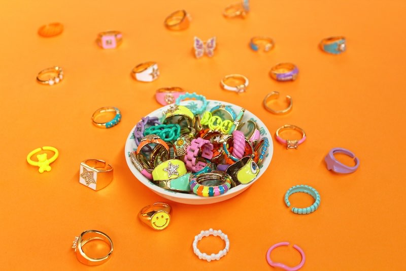COLOURFUL FUNKY RINGS