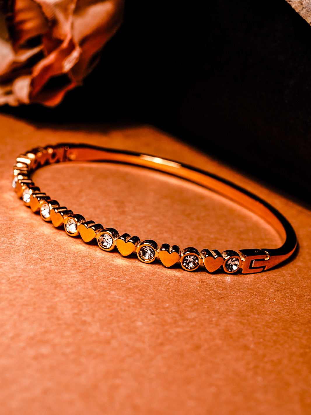 GLOW GOLD  BRACELET