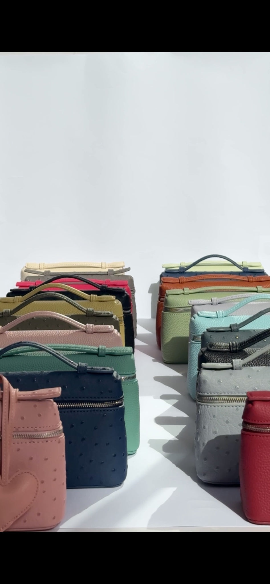 TIARA VALE LEATHER BAG