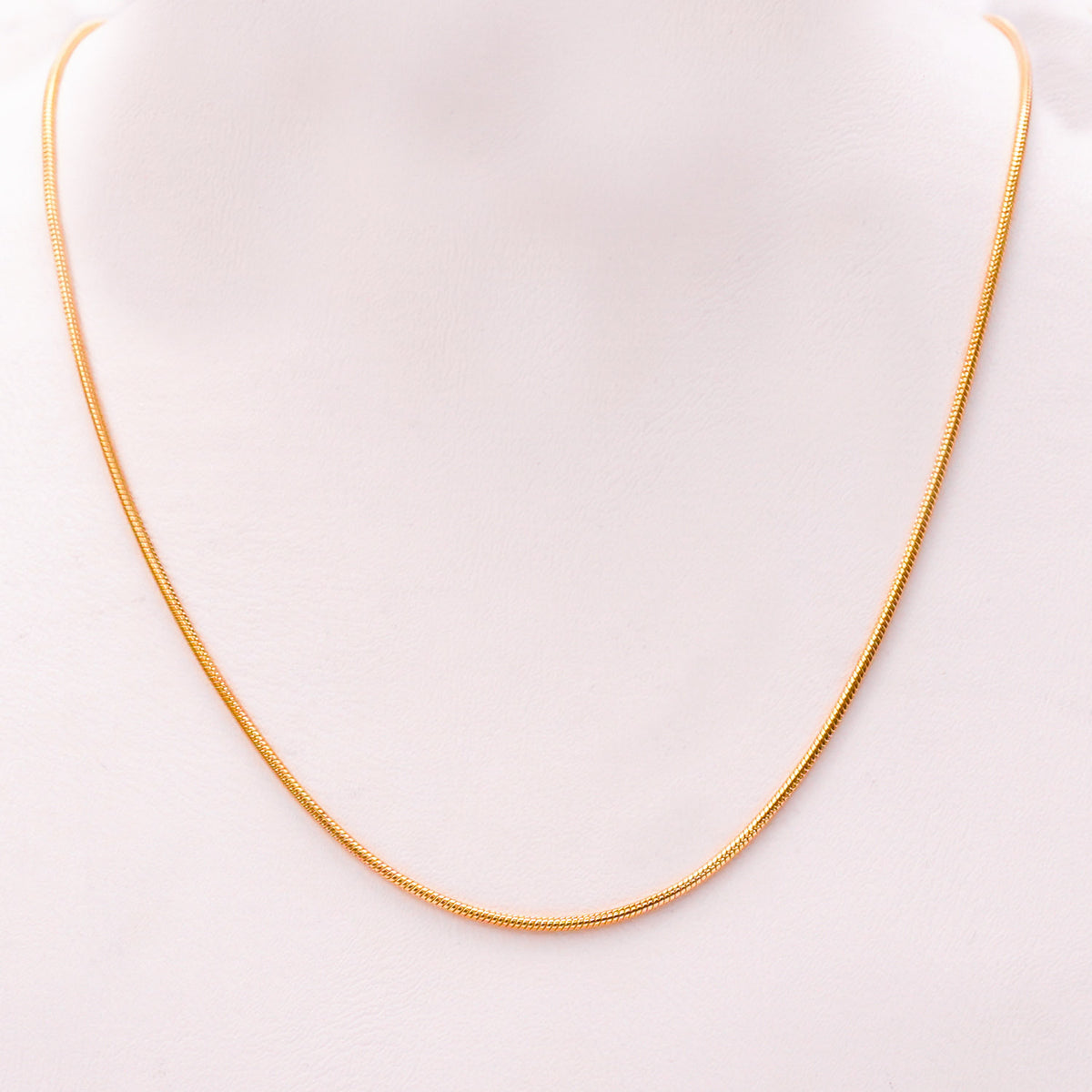 SNAKE CHAIN NECKLACE