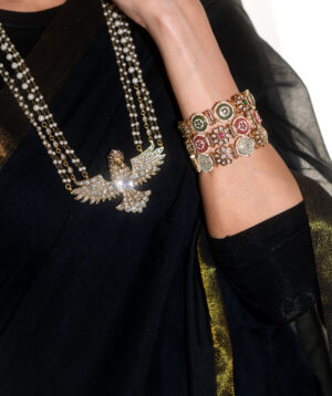 ALIYA BEGUM BANGLE