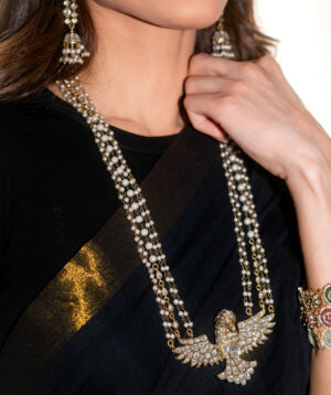 IQRAGUL EARRINGS